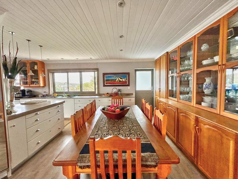 4 Bedroom Property for Sale in Stilbaai Wes Western Cape